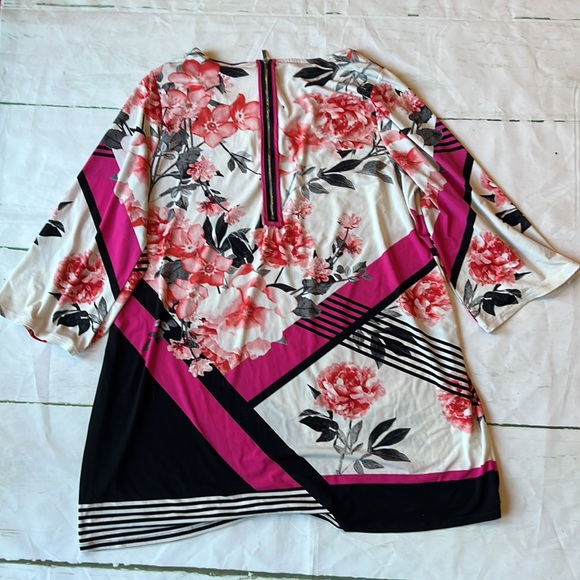 Gorgeous short dress or tunic 1X - Picture 4 of 4